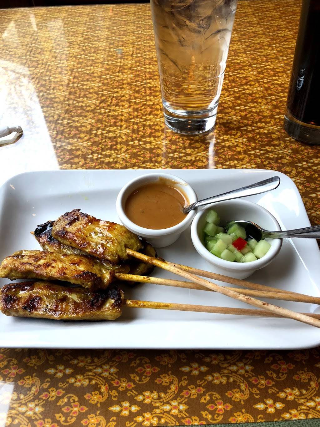 Full Moon | Thai Restaurant | restaurant | 3445 NE Broadway St, Portland, OR 97232, USA | 5034776073 OR +1 503-477-6073