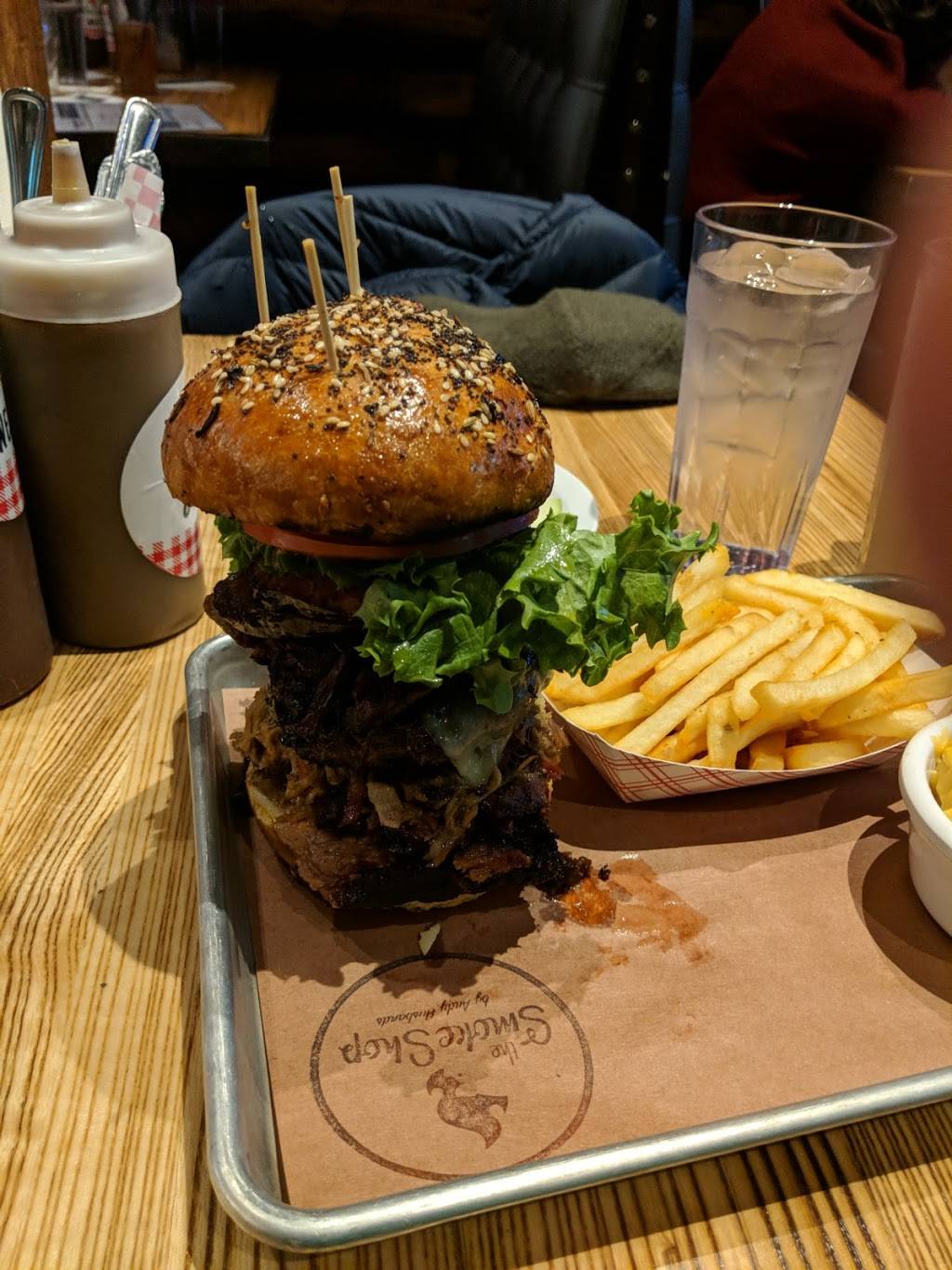 The Smoke Shop BBQ | restaurant | 1, Cambridge, MA 02139, USA | 6175777427 OR +1 617-577-7427