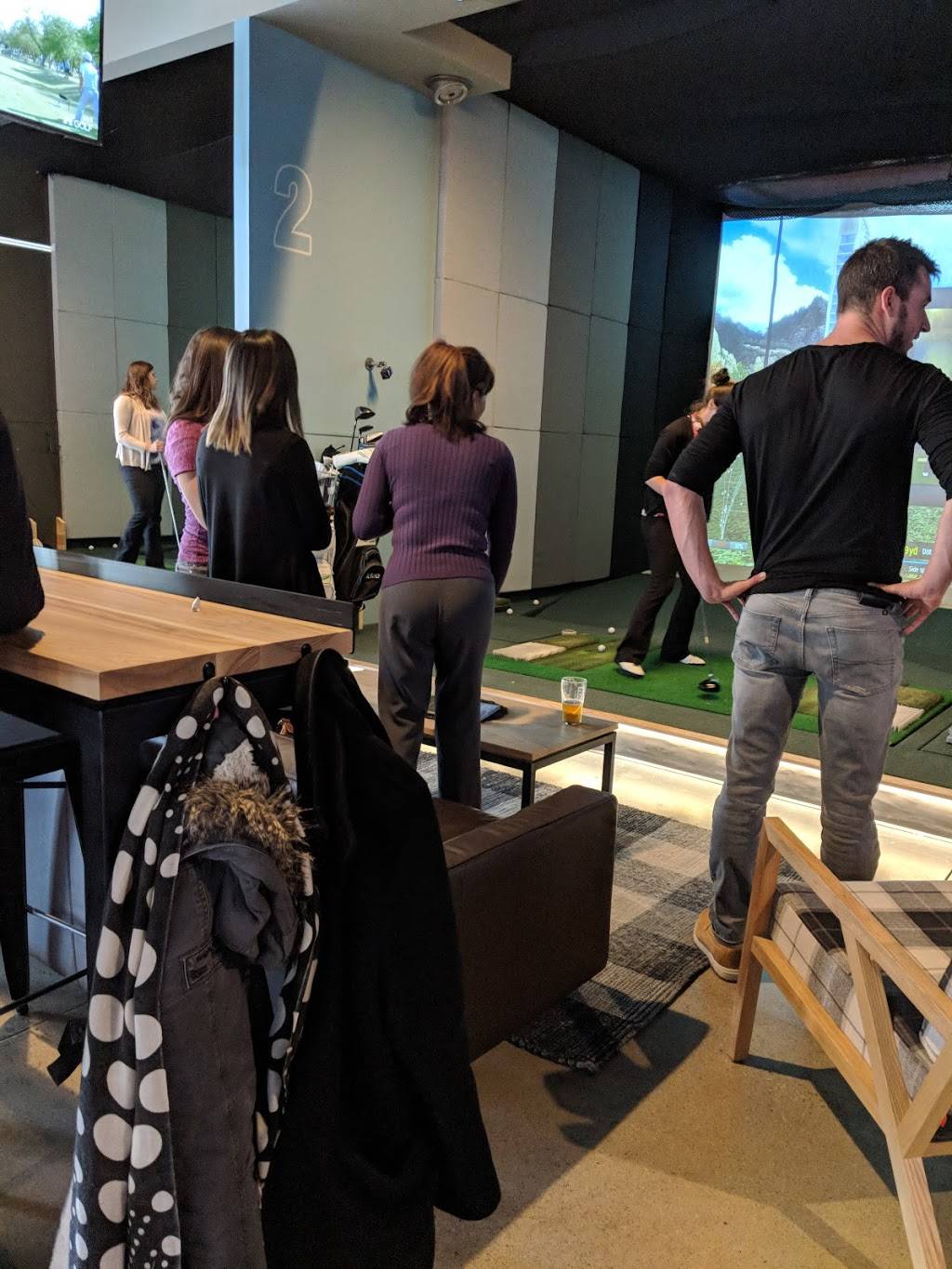 Golfplay | restaurant | 4500 King St E #6, Kitchener, ON N2P 2G4, Canada | 5196504242 OR +1 519-650-4242