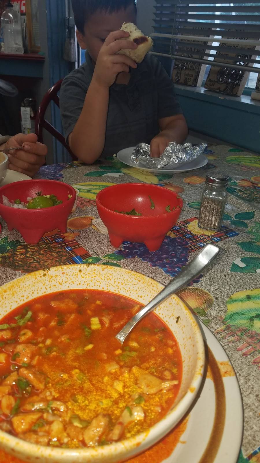 Taqueria Juanita | restaurant | 1110 W Henderson St, Cleburne, TX 76033, USA | 8175564668 OR +1 817-556-4668