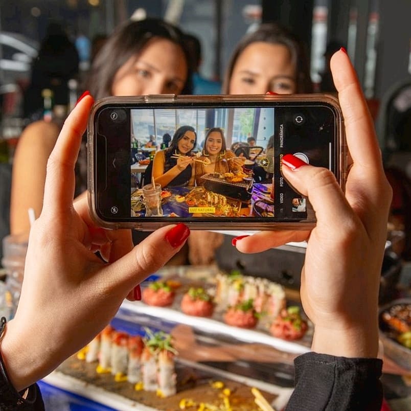 Crudos Fusion Art Hallandale | restaurant | 801 N Federal Hwy Ste 215, Hallandale Beach, FL 33009, USA | 9545892075 OR +1 954-589-2075