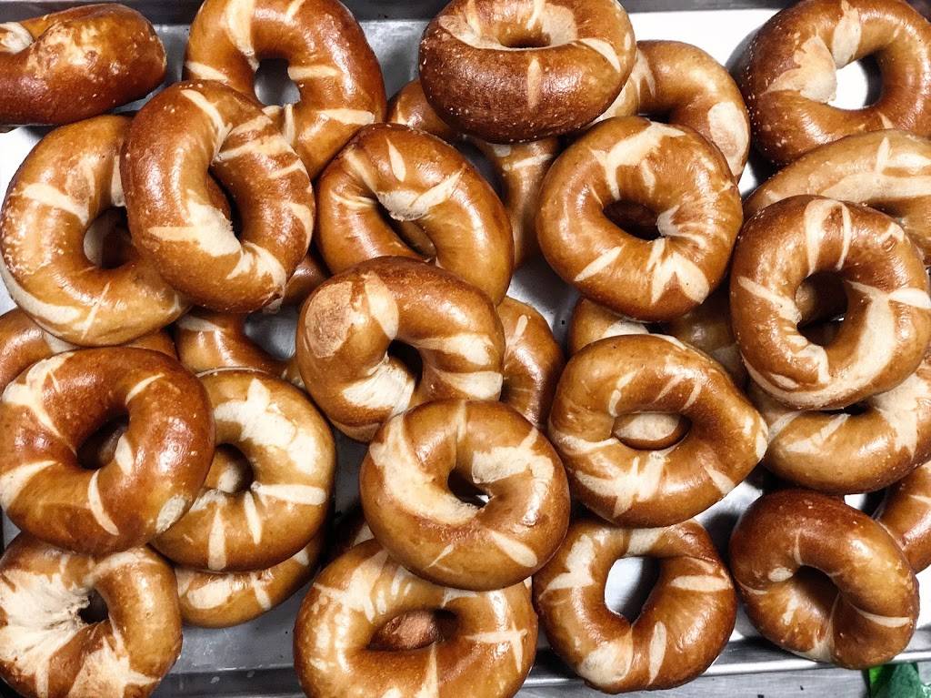 William Hoyt Bagel & Brew | restaurant | 1125 S 8th St, Waco, TX 76706, USA | 2544955504 OR +1 254-495-5504