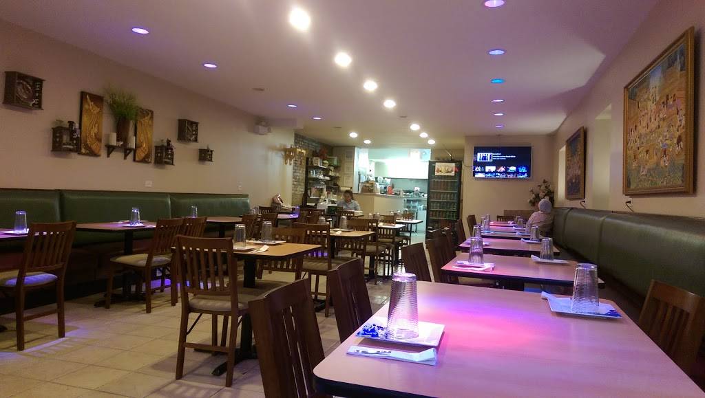 Khaosan and Taylor | restaurant | 1104 W Taylor St, Chicago, IL 60607, USA | 3129979991 OR +1 312-997-9991