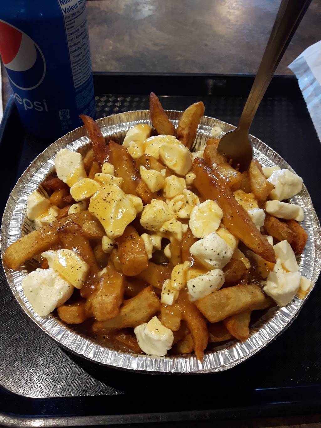 Marathon Cantine | restaurant | 2090 Route 122, Saint-Cyrille-de-Wendover, QC J1Z 1B8, Canada | 8194742611 OR +1 819-474-2611