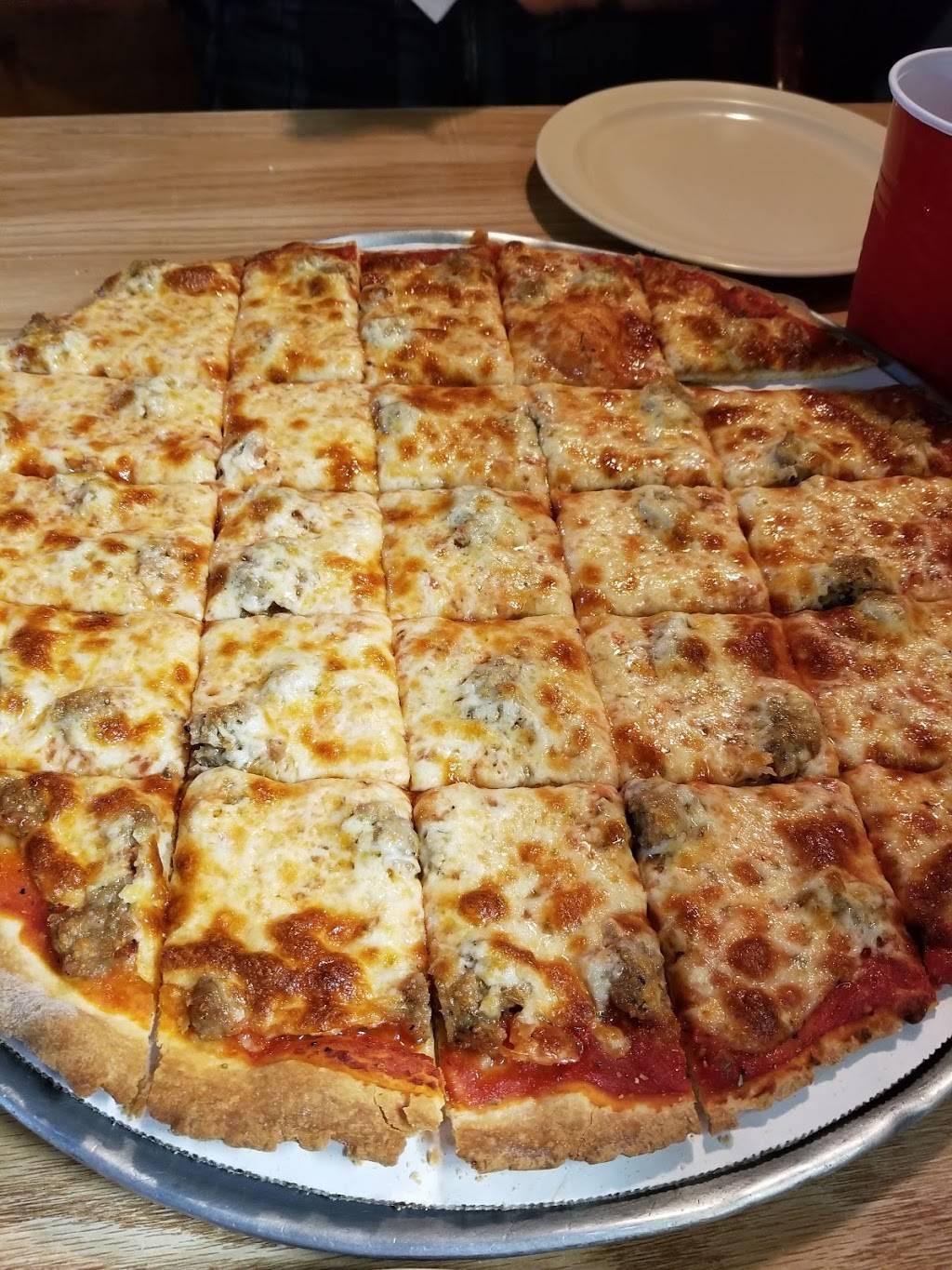 Joes Pizzeria | restaurant | 57 N Wolf Rd, Wheeling, IL 60090, USA | 8475378110 OR +1 847-537-8110