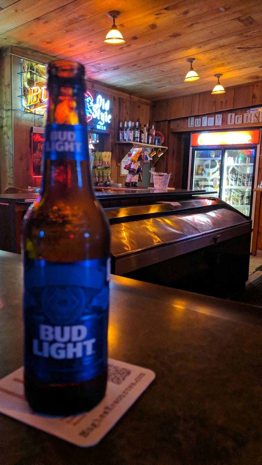 Sheridans Walton Tap Inc | restaurant | 906 Walton Rd, Dixon, IL 61021, USA | 8158572381 OR +1 815-857-2381