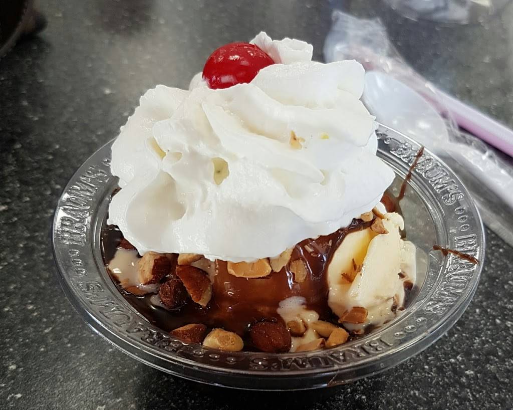 Braums Ice Cream & Burger Restaurant | restaurant | 509 E 9th Ave, Winfield, KS 67156, USA | 6202212248 OR +1 620-221-2248