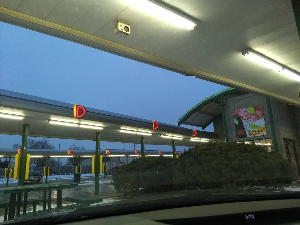 Sonic Drive-In | restaurant | 1015 E 23rd St, Lawrence, KS 66046, USA | 7858321114 OR +1 785-832-1114