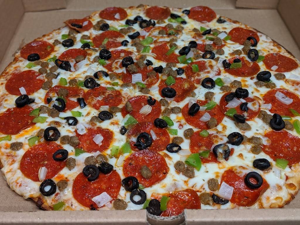 Glades Village Eatery | restaurant | 680 Glades Rd #7, Gatlinburg, TN 37738, USA | 8653251561 OR +1 865-325-1561