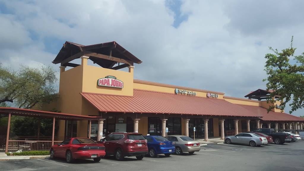 Papa Johns Pizza | restaurant | 9091 Fair Oaks Pkwy Ste 207, Boerne, TX 78015, USA | 2106987272 OR +1 210-698-7272