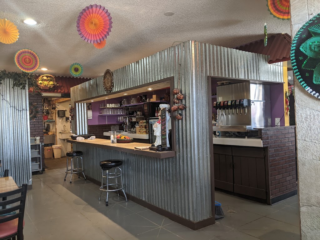 Hacienda Mendez Bar & Grill | restaurant | 399 McCormick St, Wamsutter, WY 82336, USA | 3073242040 OR +1 307-324-2040