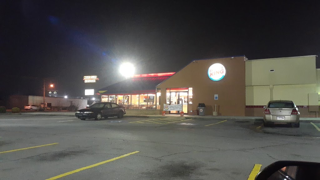 Burger King | restaurant | 3301 E Race Ave, Searcy, AR 72143, USA | 5012792075 OR +1 501-279-2075