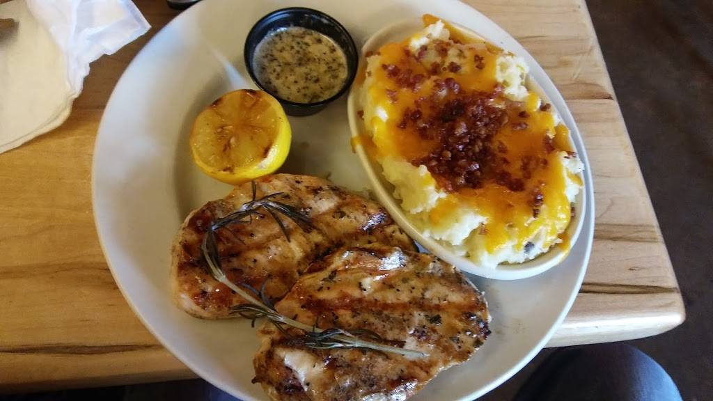 Logans Roadhouse | restaurant | 2621 SW 19th Avenue Rd, Ocala, FL 34474, USA | 3522919450 OR +1 352-291-9450