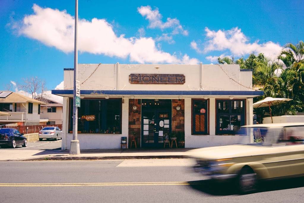 Pioneer Saloon | restaurant | 3046 Monsarrat Ave, Honolulu, HI 96815, USA | 8087324001 OR +1 808-732-4001