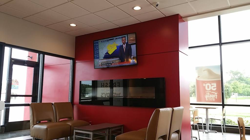 Wendys | restaurant | 131 E Industrial Dr E, Sulphur Springs, TX 75482, USA | 9035582040 OR +1 903-558-2040