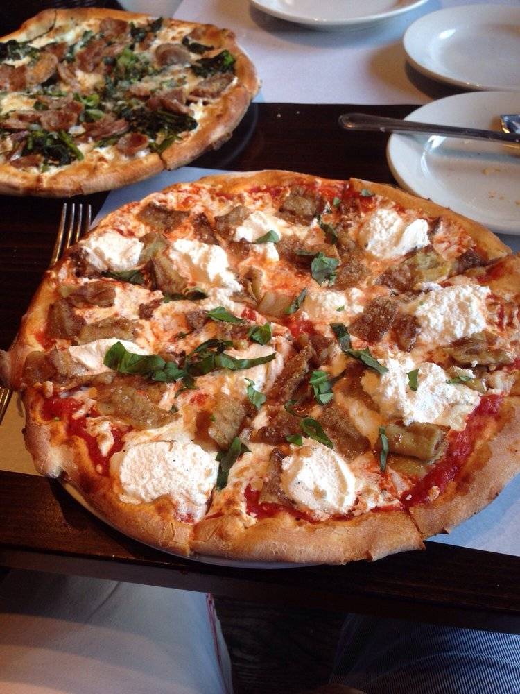 Giacomos | restaurant | 7902 3rd Ave, Brooklyn, NY 11209, USA | 7184396993 OR +1 718-439-6993