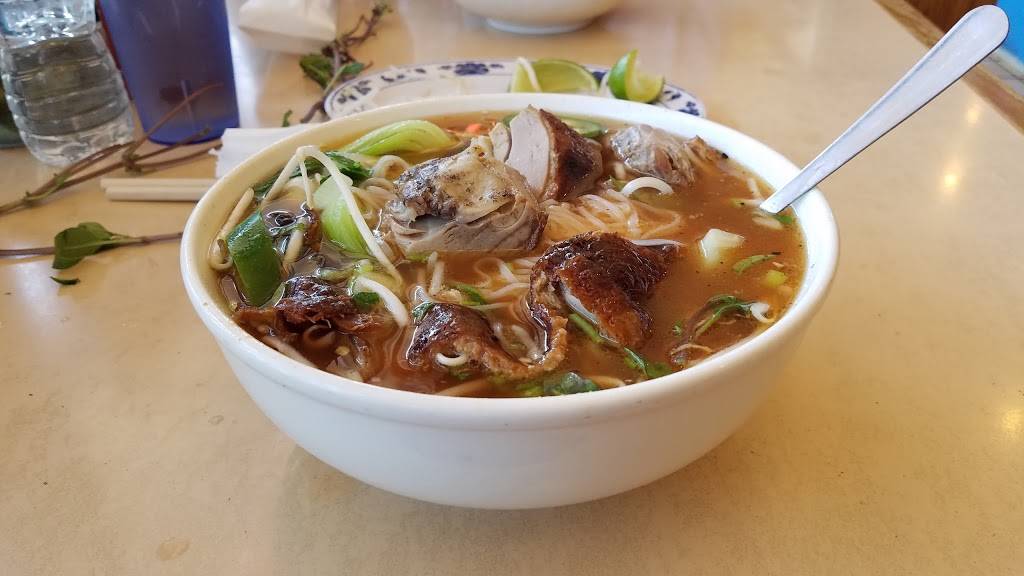Phở Saigon Restaurant | restaurant | 5304 Stockton Blvd, Sacramento, CA 95820, USA | 9164575580 OR +1 916-457-5580
