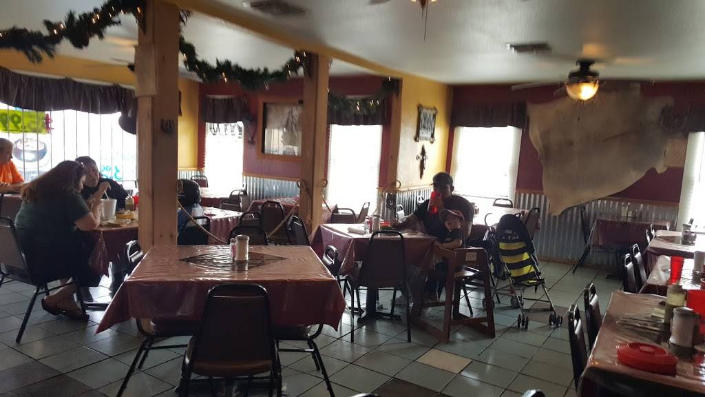 Cowgirls Cafe | restaurant | 2543 Goliad Rd, San Antonio, TX 78223, USA | 2103373841 OR +1 210-337-3841