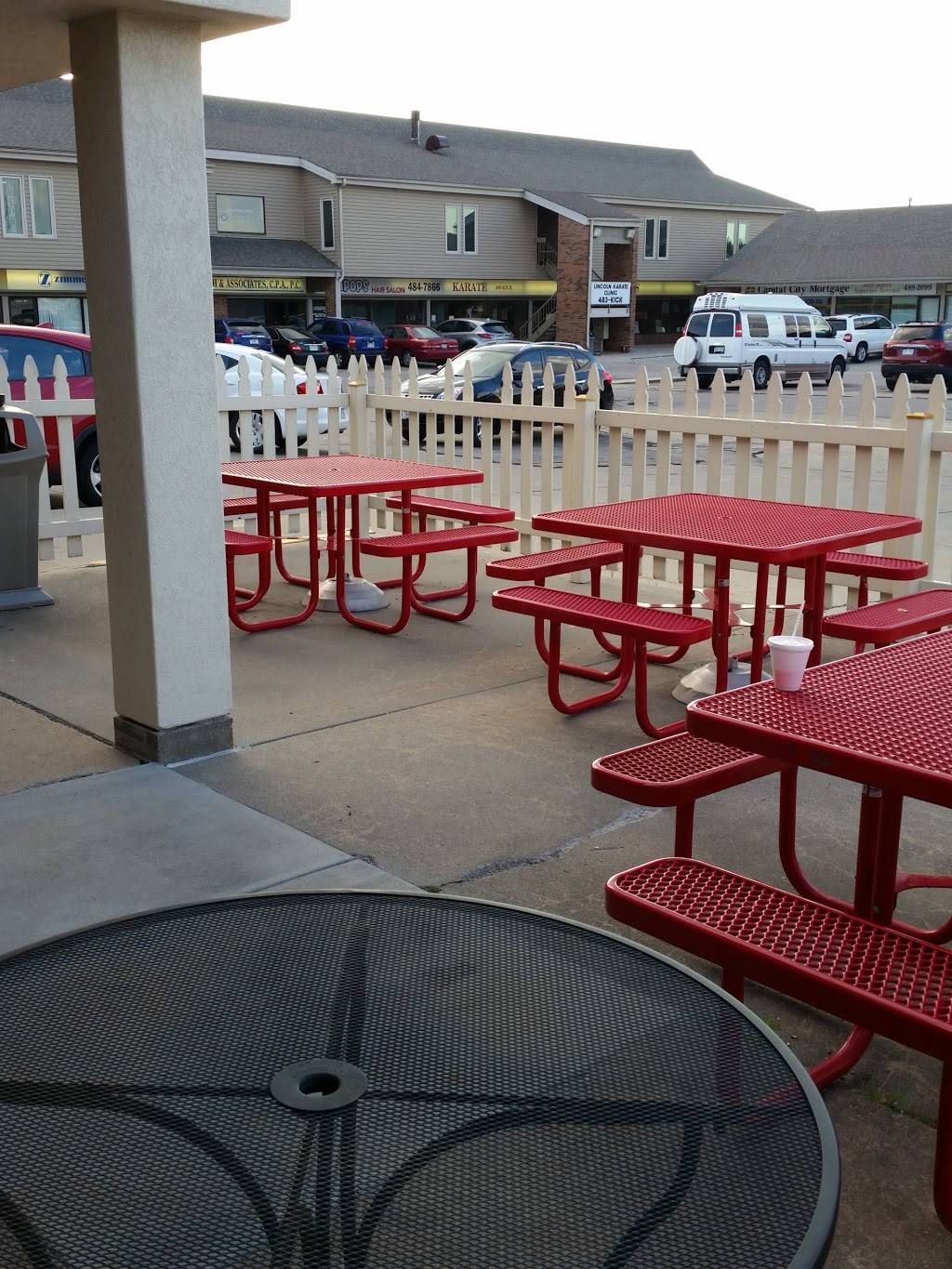 Taco Inn | restaurant | 245 S 70th St, Lincoln, NE 68510, USA | 4024886114 OR +1 402-488-6114