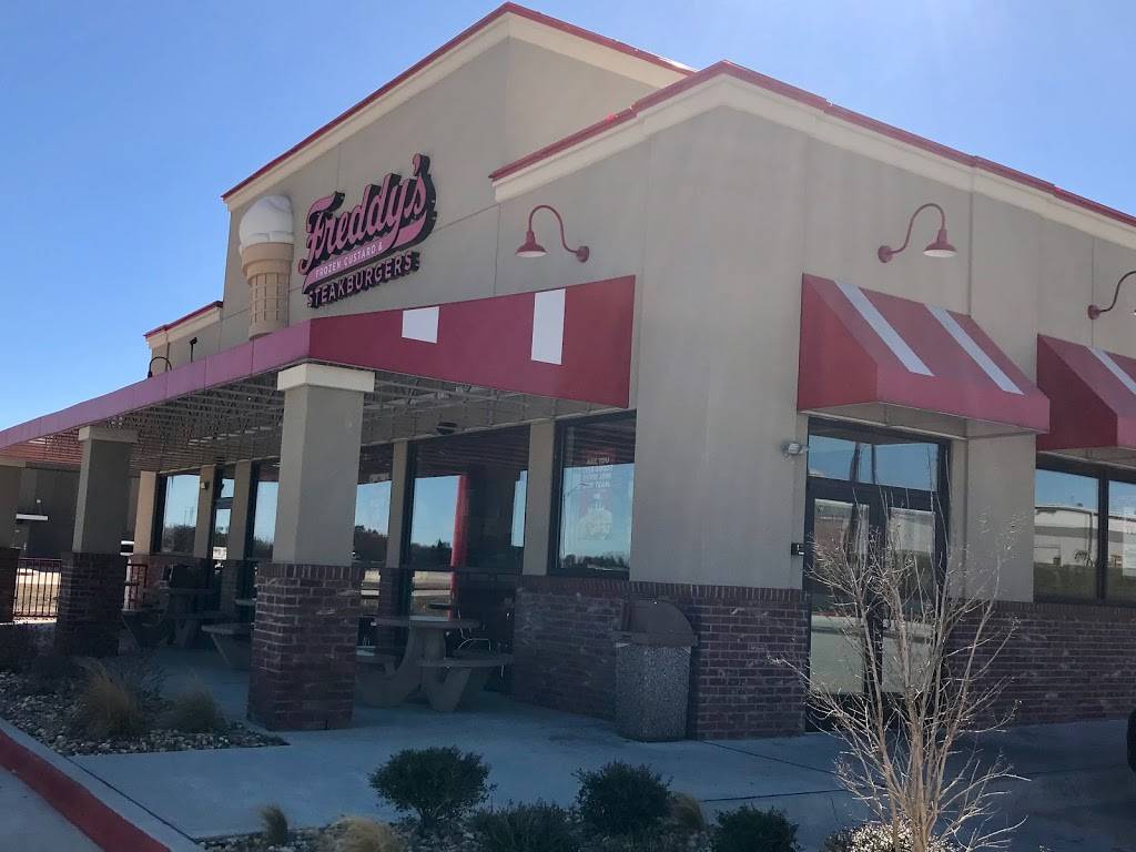Freddys Frozen Custard & Steakburgers | restaurant | 211 North, US-75, Denison, TX 75020, USA | 9034620224 OR +1 903-462-0224