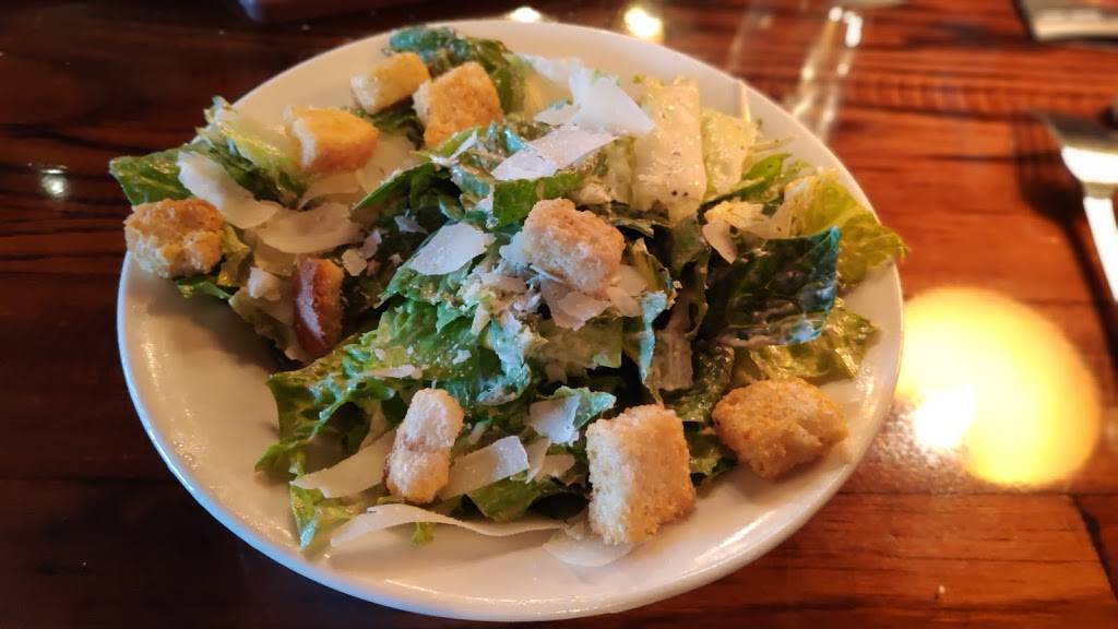 LongHorn Steakhouse | meal takeaway | 7401 North Grand Prairie Drive, Peoria, IL 61615, USA | 3096935750 OR +1 309-693-5750