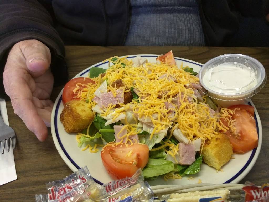 Zollies Restaurant | restaurant | 1100 N York St, Muskogee, OK 74403, USA | 9186834690 OR +1 918-683-4690