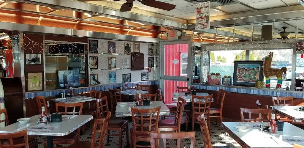 Southern Grille Hollywood Diner of Dover | restaurant | 123 N Dupont Hwy, Dover, DE 19901, USA | 3026789090 OR +1 302-678-9090