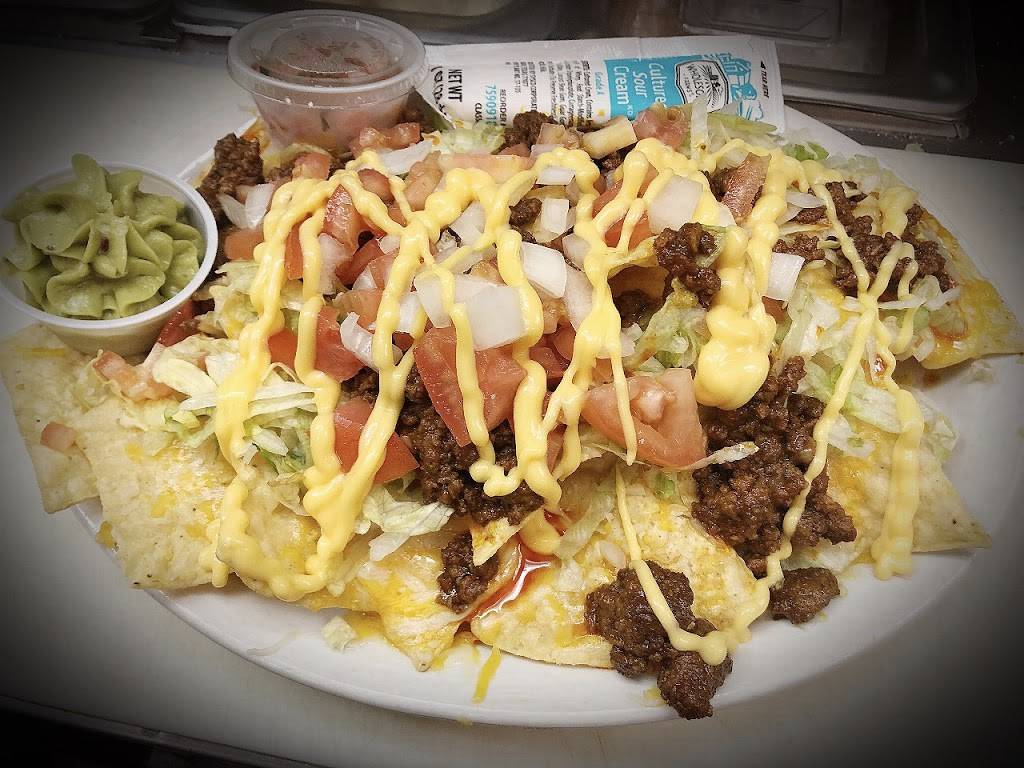 Luebbe’s Restaurant | restaurant | 101 6th Ave W, Andalusia, IL 61232, USA | 3097985555 OR +1 309-798-5555