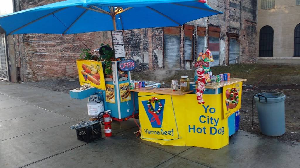 Yo City Dog | restaurant | 6300 S Halsted St, Chicago, IL 60621, USA | 7737988233 OR +1 773-798-8233