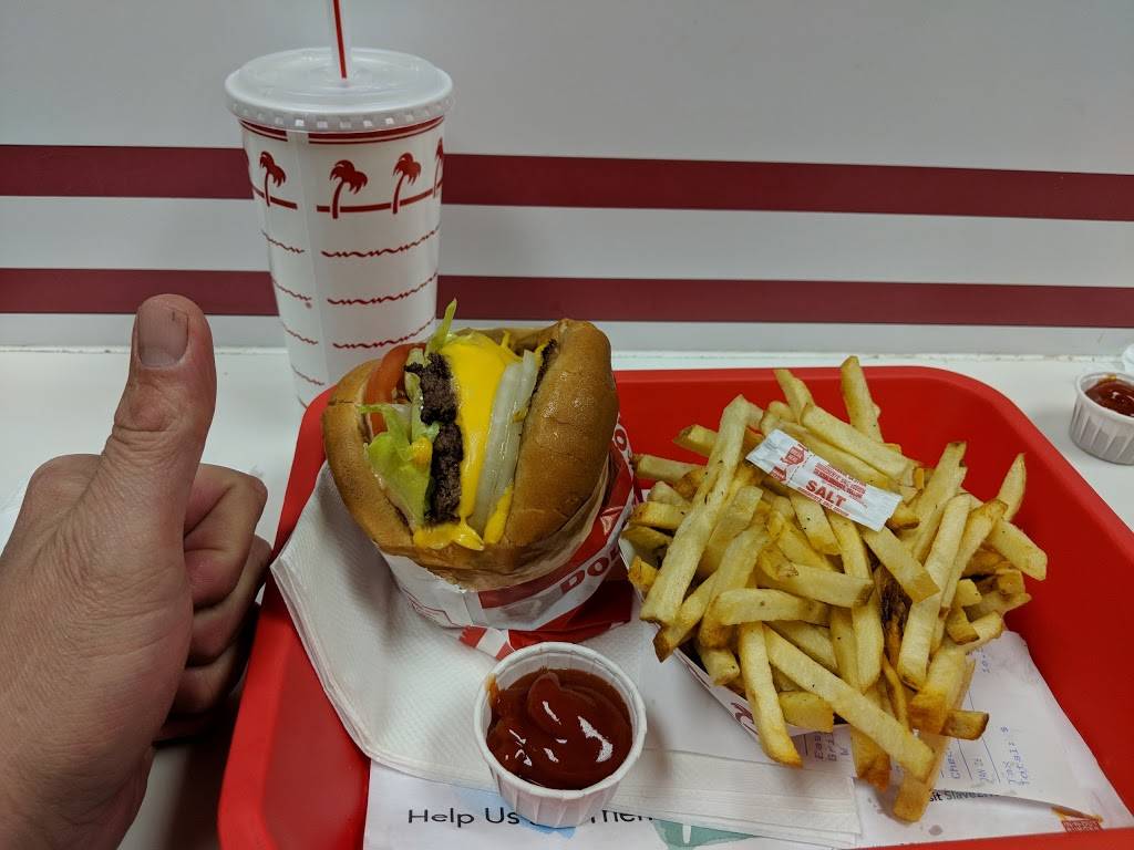 In-N-Out Burger | restaurant | 142 E Palmdale Blvd, Palmdale, CA 93550, USA | 8007861000 OR +1 800-786-1000