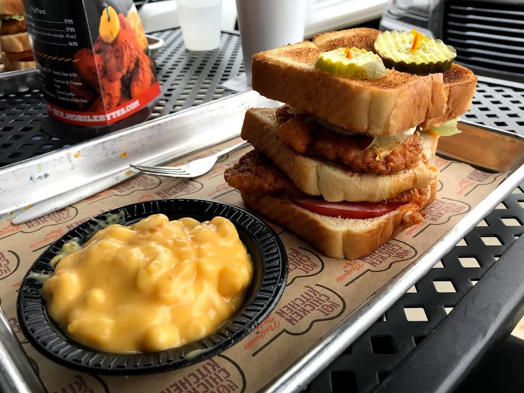 Hot Chicken Kitchen | restaurant | 28674 Telegraph Rd, Southfield, MI 48034, USA | 2482813041 OR +1 248-281-3041