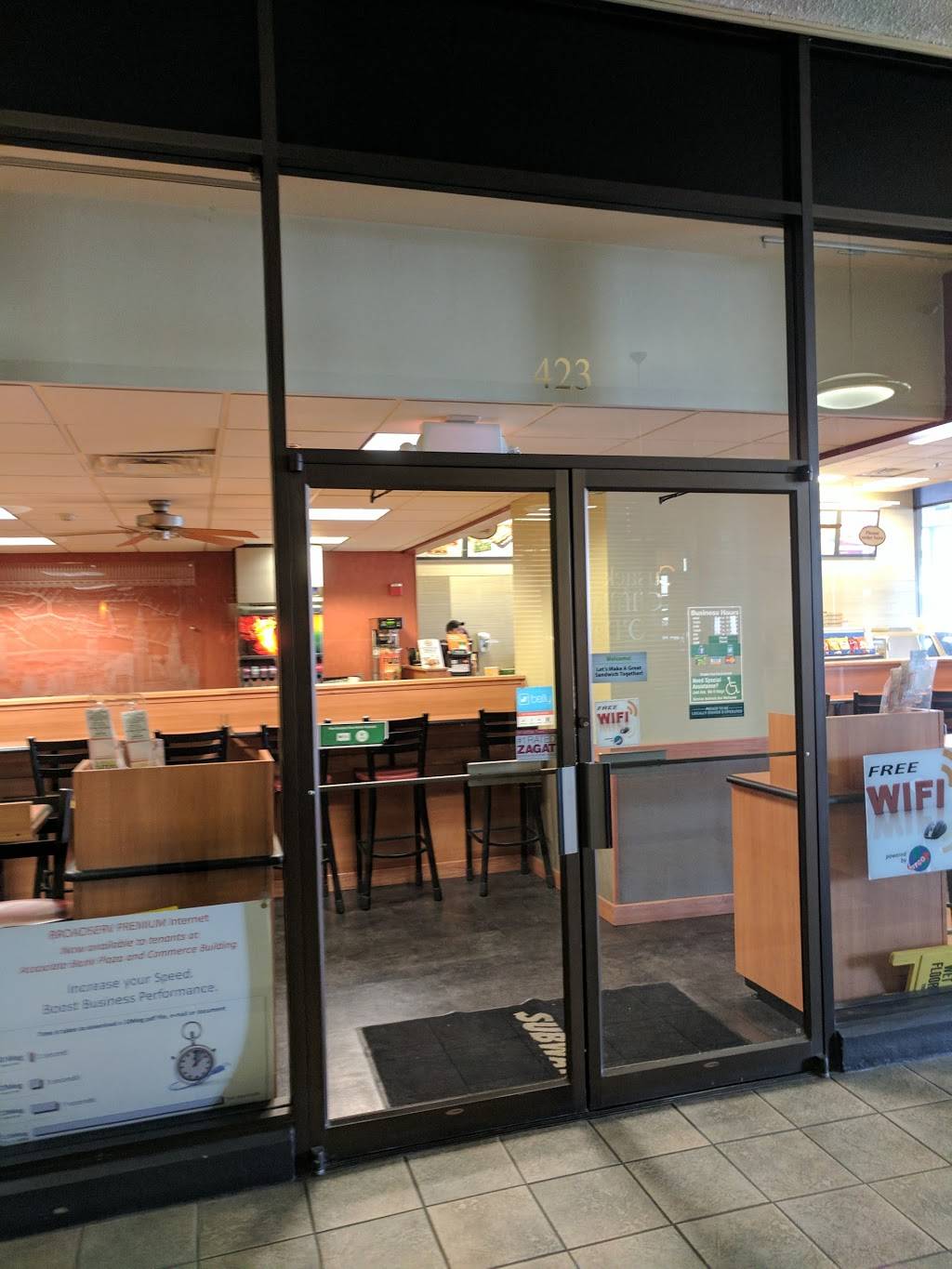 Subway | restaurant | 411 Hamilton Blvd, Peoria, IL 61602, USA | 3094946153 OR +1 309-494-6153