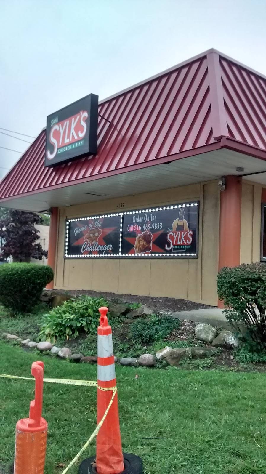 Sam Sylks Chicken And Fish | restaurant | 4122 Mayfield Rd, South Euclid, OH 44121, USA | 2164659833 OR +1 216-465-9833