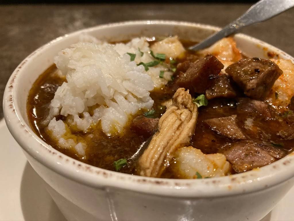 The Three Legged Pig | restaurant | S76 W17745, Janesville Rd, Muskego, WI 53150, USA | 2627102011 OR +1 262-710-2011