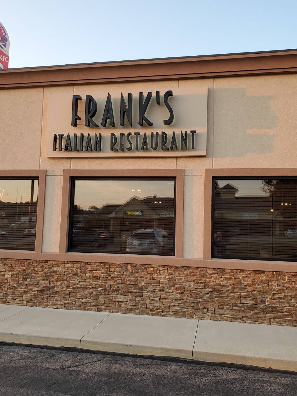 Franks Italian Restaurant | restaurant | 525 N Plaza Dr, Van Buren, AR 72956, USA | 4794747778 OR +1 479-474-7778