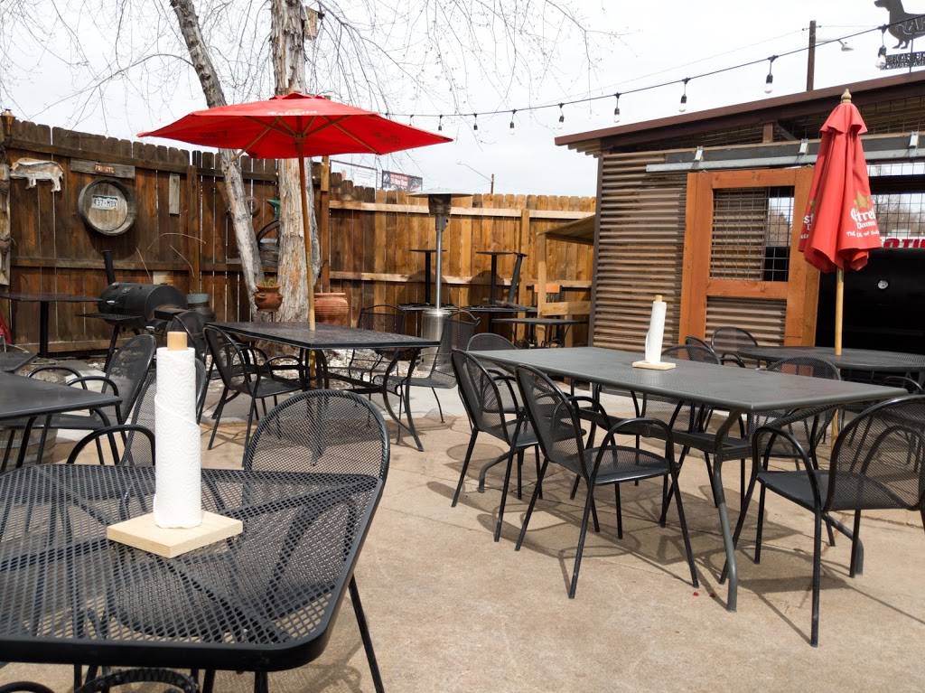 Hanks Texas Barbecue | restaurant | 5410 E Colfax Ave, Denver, CO 80220, USA | 7202773225 OR +1 720-277-3225