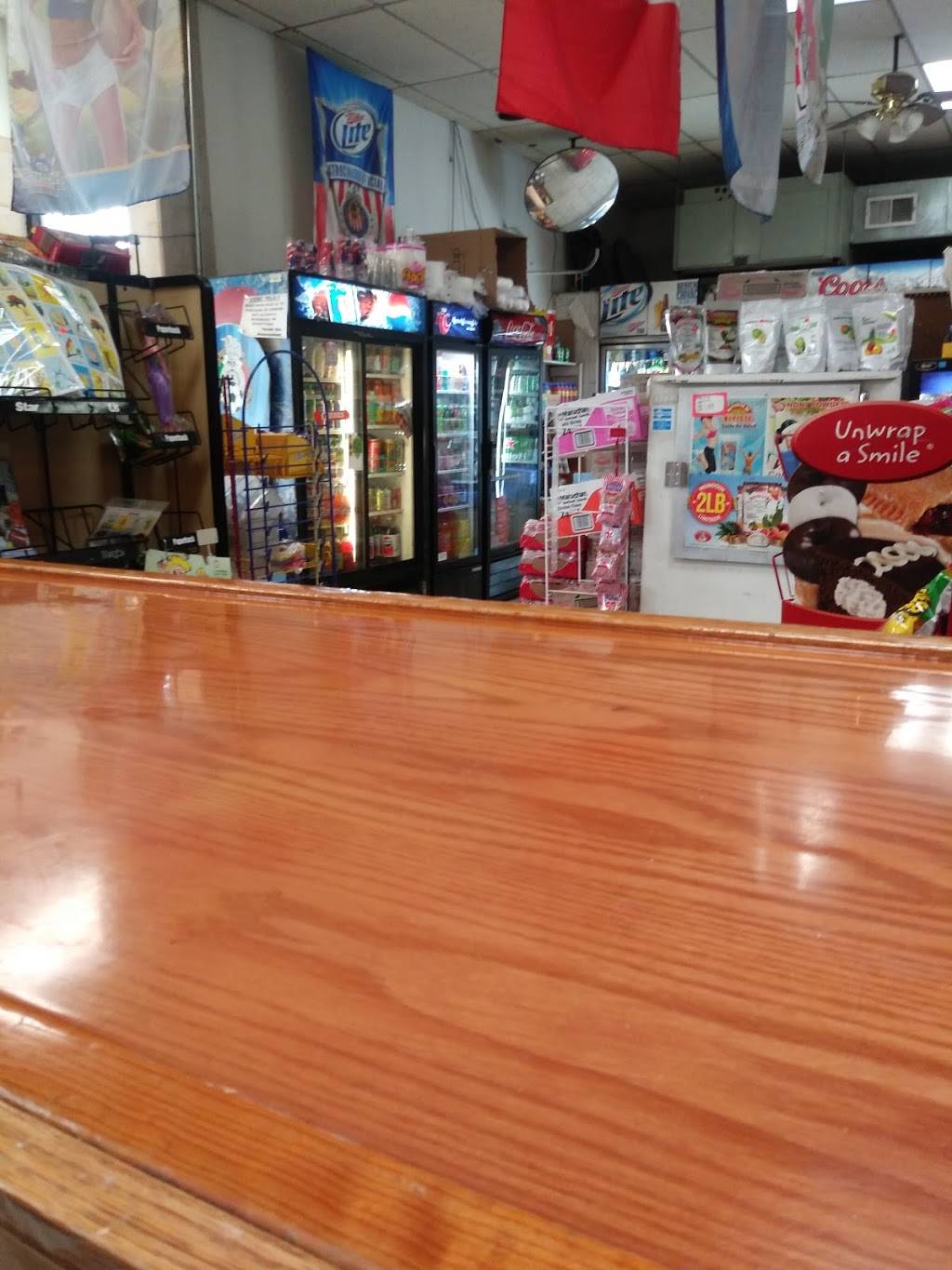 La Barca Restaurant | restaurant | 3323, 1221 W 47th St, Chicago, IL 60609, USA | 7735236443 OR +1 773-523-6443