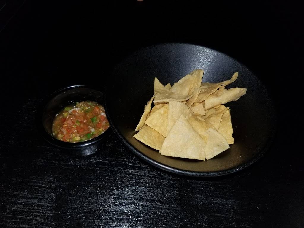 Prizon bar | restaurant | 2500 W 8th St Ste 108, Los Angeles, CA 90057, USA | 2135294134 OR +1 213-529-4134