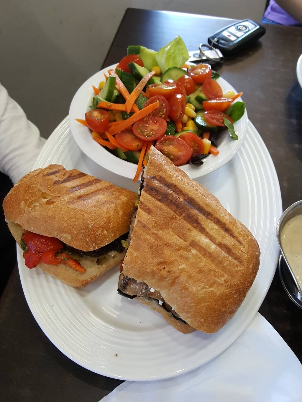 Street Cafe By Aroma | cafe | 18047 Ventura Blvd, Encino, CA 91316, USA | 8187570477 OR +1 818-757-0477