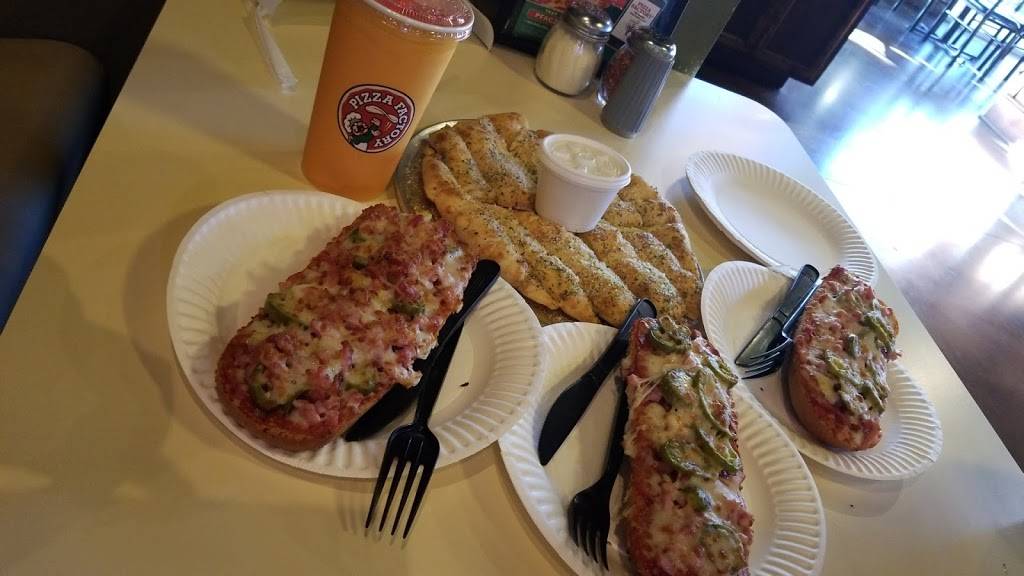 Pizza Factory | restaurant | 3121 W Noble Ave, Visalia, CA 93277, USA | 5597400310 OR +1 559-740-0310