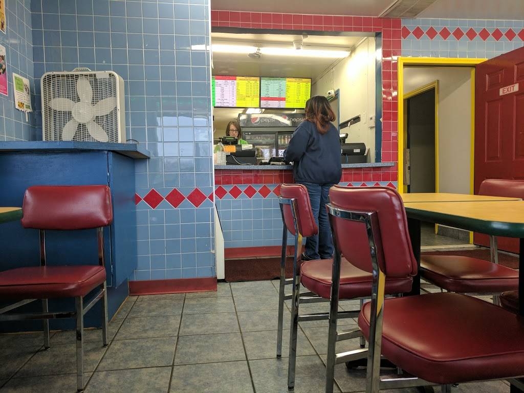 Fish Express | restaurant | 620 Riverview Dr, Kalamazoo, MI 49048, USA | 2693495000 OR +1 269-349-5000