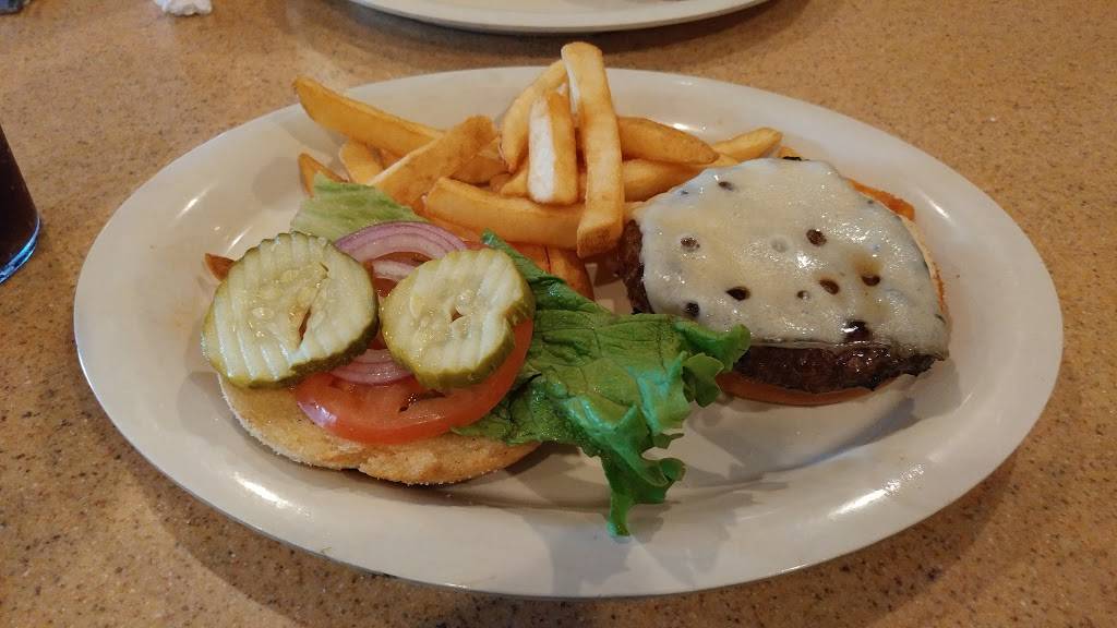 Oakwood Smokehouse & Grill | restaurant | 27745 US-27, Leesburg, FL 34748, USA | 3524354633 OR +1 352-435-4633