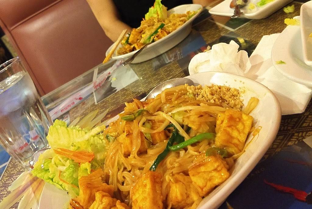 Bai Thong | restaurant | 4853 E Speedway Blvd, Tucson, AZ 85712, USA | 5208815068 OR +1 520-881-5068