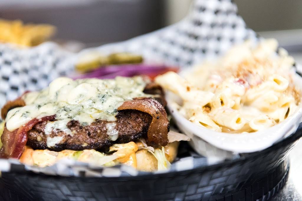 Ebenezer Ale House | restaurant | 4348 Seneca St, West Seneca, NY 14224, USA | 7166742337 OR +1 716-674-2337