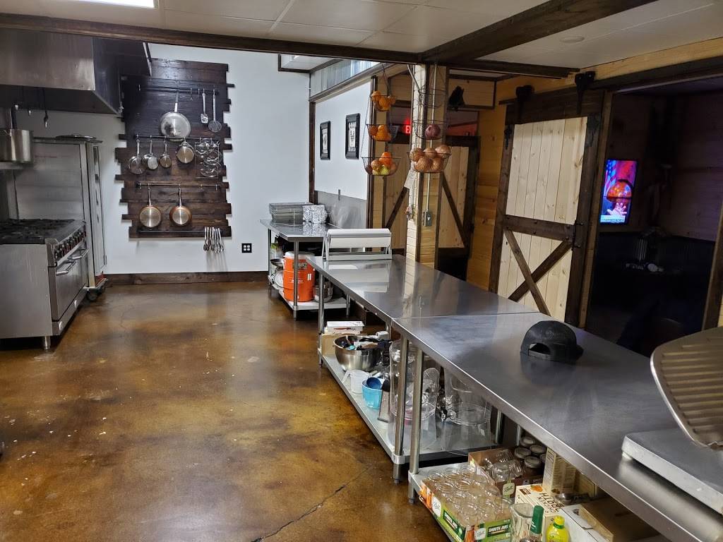 Luecks Barbecue & General Store | restaurant | 506 Main St, Grandview, MO 64030, USA | 8165992020 OR +1 816-599-2020