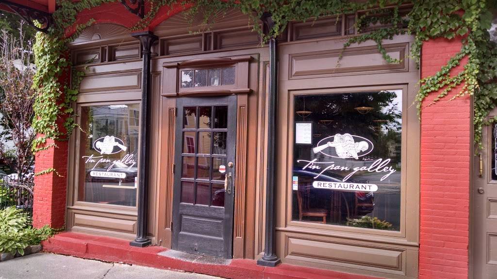 Tin Pan Galley Restaurant - Fine Dining, serving Breakfast, Lunc | restaurant | 110 W Main St, Sackets Harbor, NY 13685, USA | 3156463812 OR +1 315-646-3812