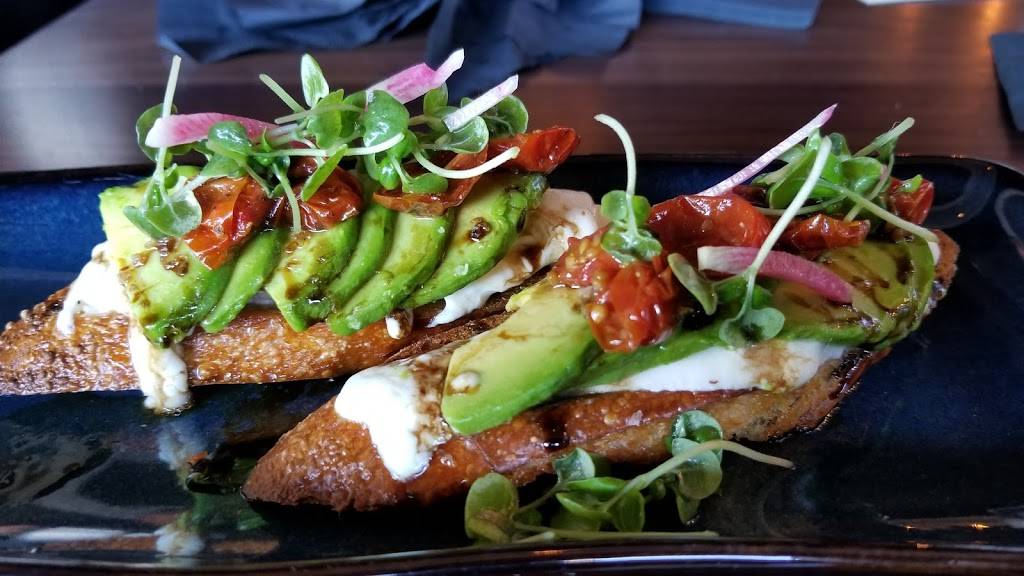 OFF THE HOOK at The Original Fish Co | restaurant | 11061 Los Alamitos Blvd, Los Alamitos, CA 90720, USA | 5623301310 OR +1 562-330-1310