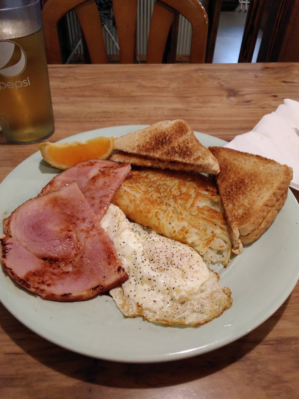 Mama Bears Cafe | restaurant | 307 west, Hwy 28, Bland, MO 65014, USA | 5736463099 OR +1 573-646-3099