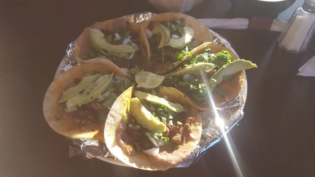 Arriba Villa Taqueria And Mexican Food | restaurant | 3040 University Pkwy, Winston-Salem, NC 27105, USA | 3368308125 OR +1 336-830-8125