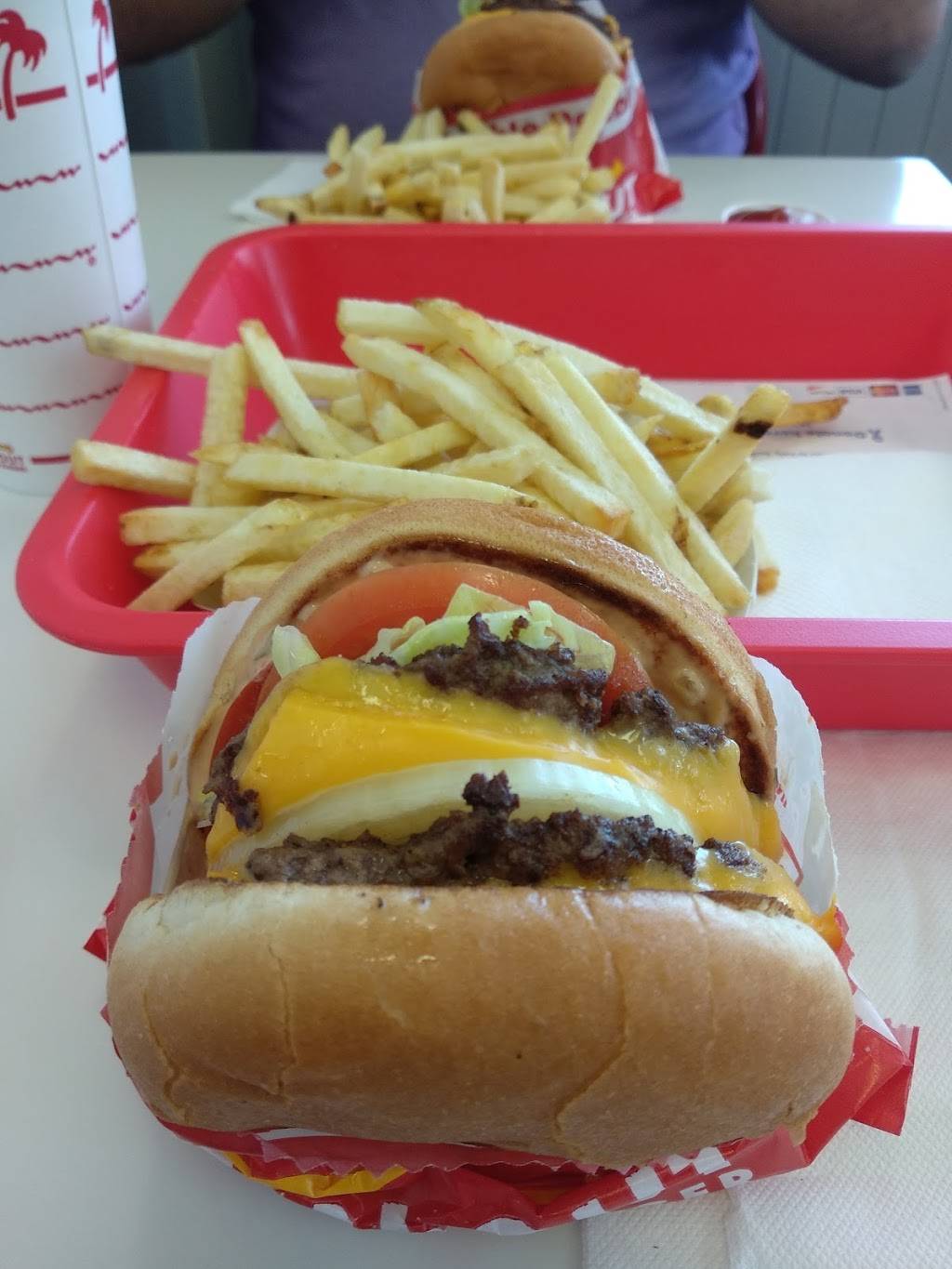 In-N-Out Burger | restaurant | 11880 Carmel Mountain Rd, San Diego, CA 92128, USA | 8007861000 OR +1 800-786-1000